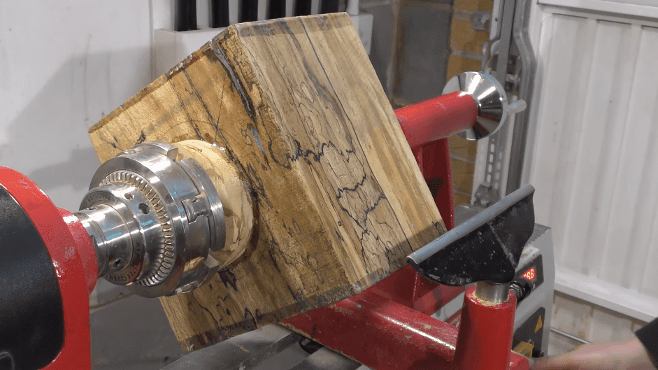 Can You Put Water in a Wooden Vase