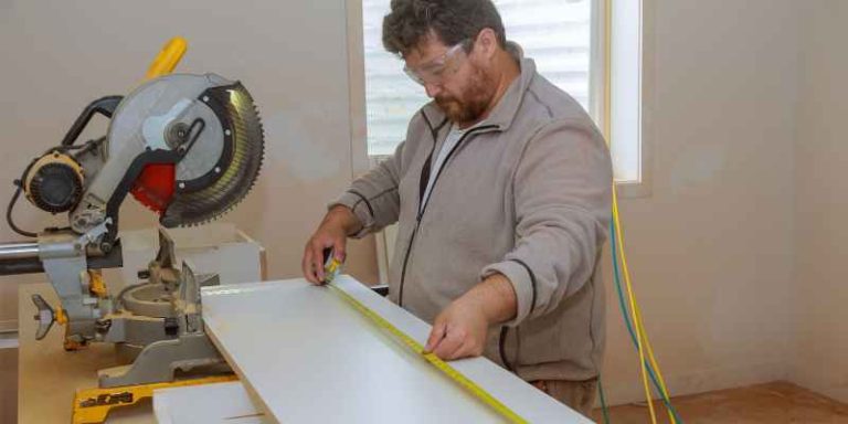 Can You Cut Laminate Flooring With a Circular Saw? [Proper Guide ...