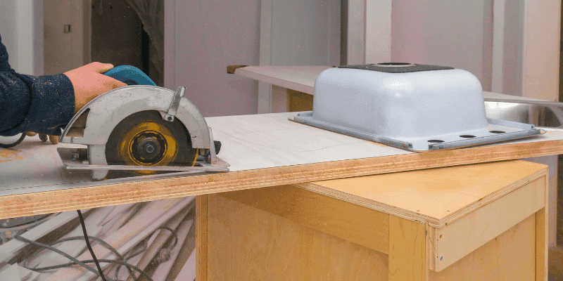 how to cut formica countertops