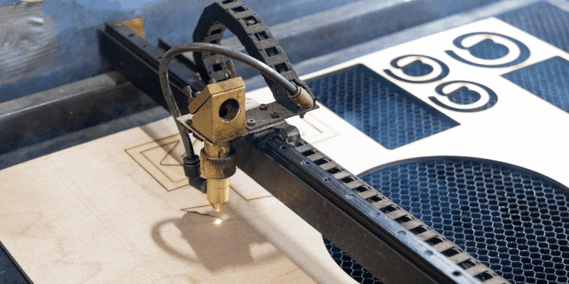 how to cut plywood without splintering