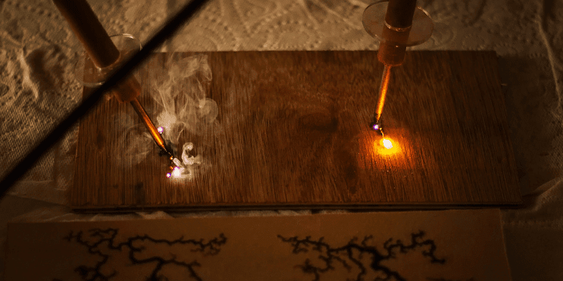 how to make lichtenberg figures