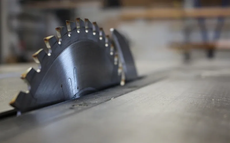 close-up of a fine-tooth circular saw blade used for clean laminate and wood countertop cuts