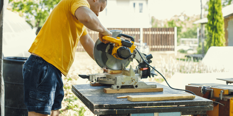 Can You Cut Plexiglass With a Circular Saw