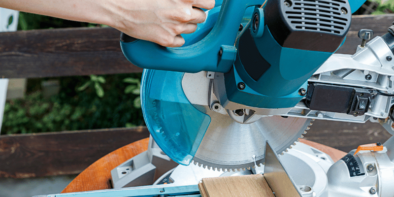 How to Cut Crown Molding With a Miter Saw