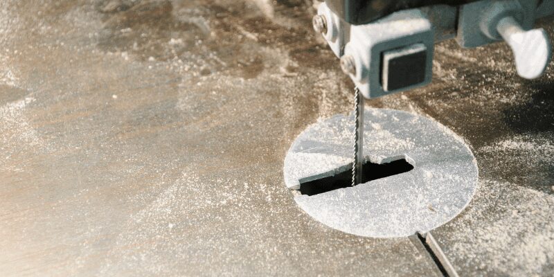 How to Adjust Bandsaw Blade Tracking