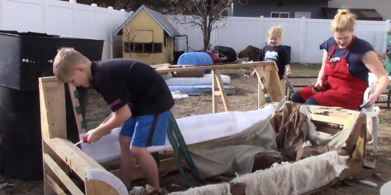 How to Get Rid of Furniture for Free