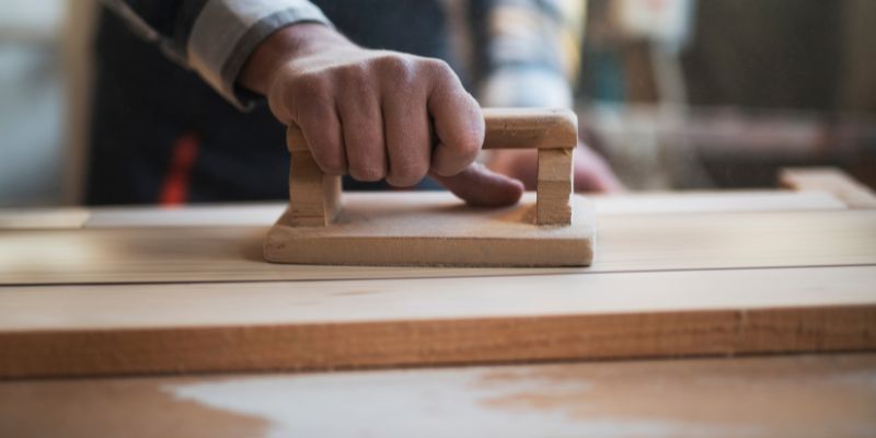 How to Sand Wood