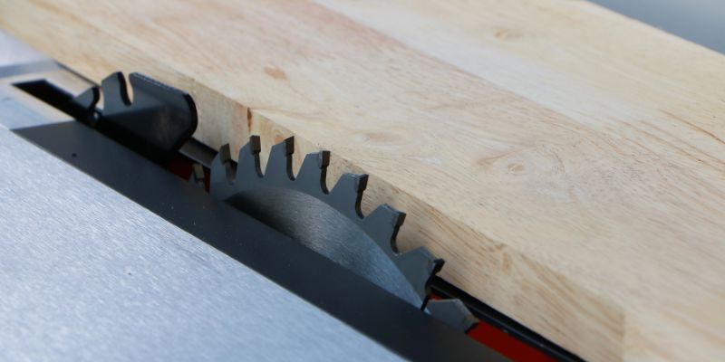 Delta Vs Dewalt Table Saw