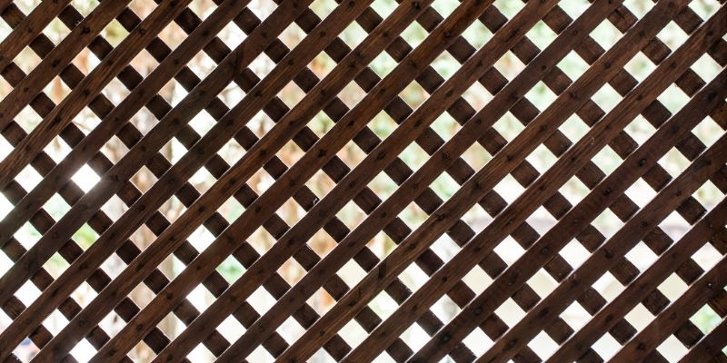 How to Cut Wood Lattice