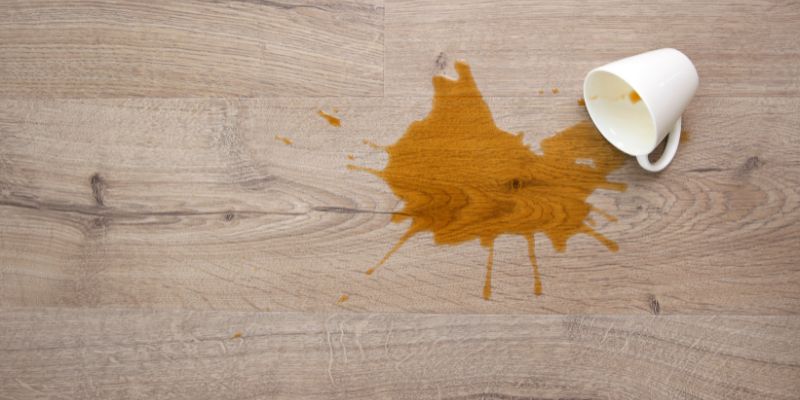 How to Dry Out Water under Laminate Floors