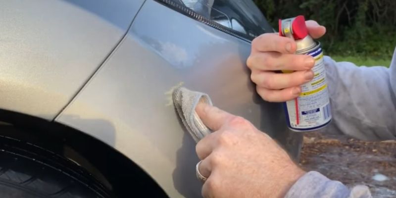 How to Safely Remove Spray Paint from Hair