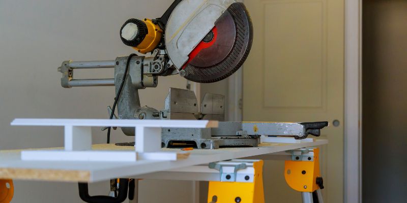 How to Use Dewalt Miter Saw