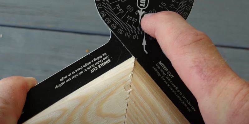 How to Use Miter Saw Protractor
