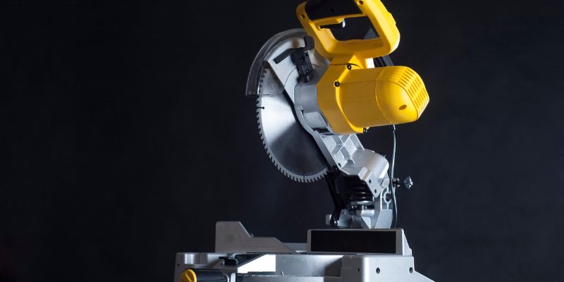 How to Use Ryobi Miter Saw