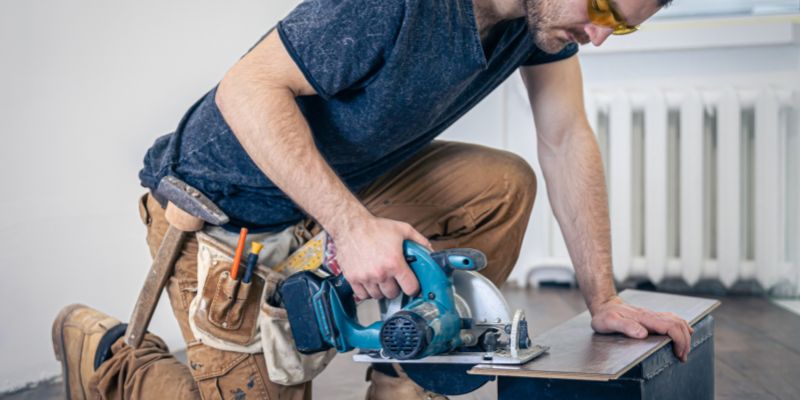 How to Use a Circular Saw