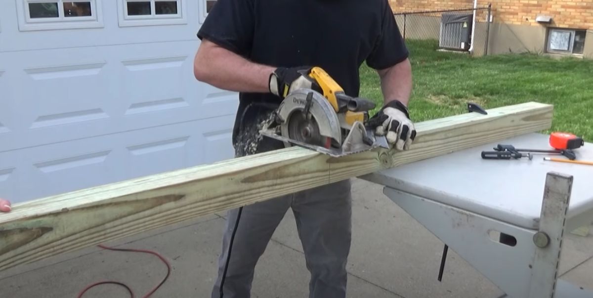 Can a 7 1 4 Blade Cut a 4X4