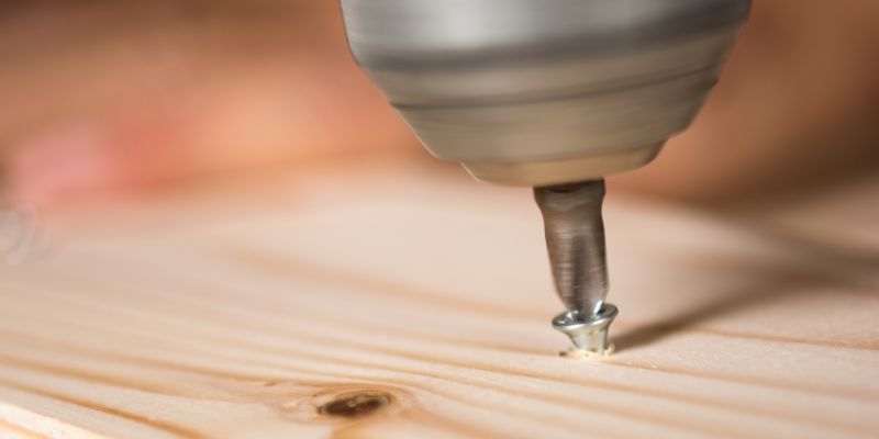 How To Screw Into Wood Without Drill