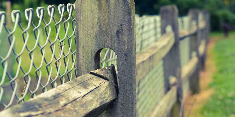 Is Chain Link Fence Cheaper Than Wood