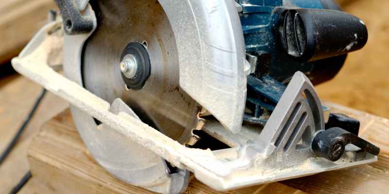 Which Way Does the Blade Go on a Circular Saw