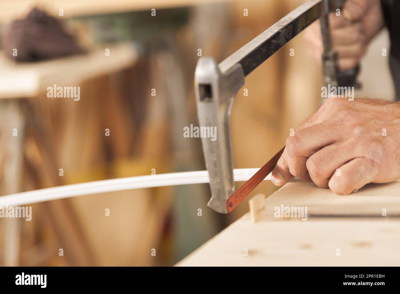 Small Saw to Cut Metal