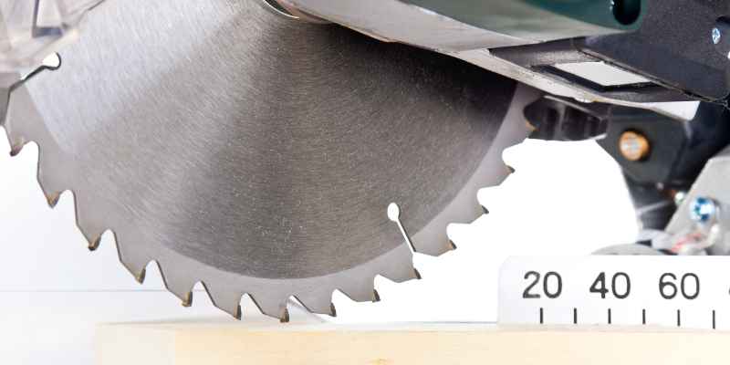 7.25 Vs 10 Miter Saw