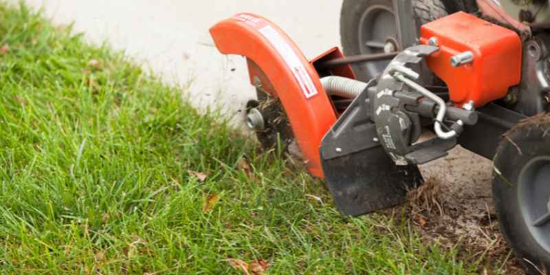 Best Way to Edge Lawn