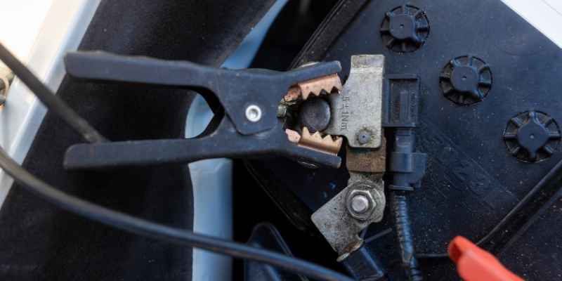 Connecting Battery Tender