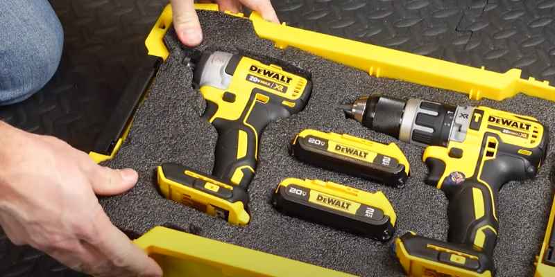 Durable Dewalt Plastic Case: Securely Store Your Tools