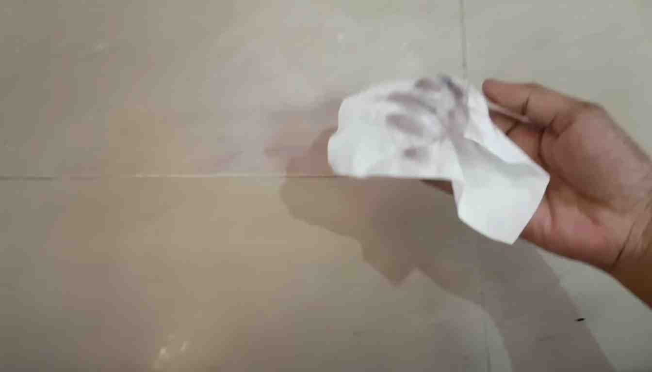 How to Easily Remove Hair Dye from Vinyl Flooring
