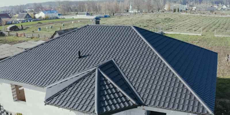 Lifespan of Metal Roof: Longevity, Durability, and Maintenance Tips