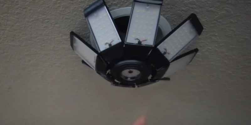 Screw in LED Garage Lights