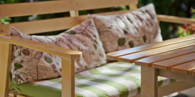 Does Acacia Wood Hold Up Outdoors