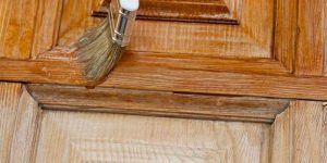 How to Paint on Veneer Furniture