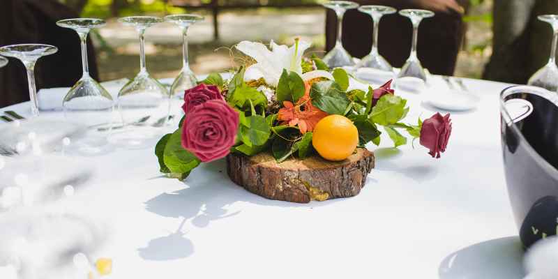 How to Seal Wood Slices for Centerpieces