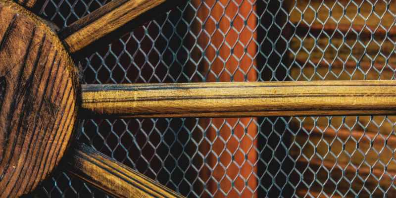 How to Secure Chicken Wire to Wood