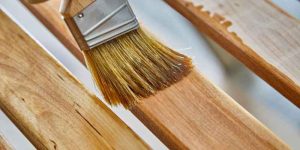 What Brush to Use for Wood Stain