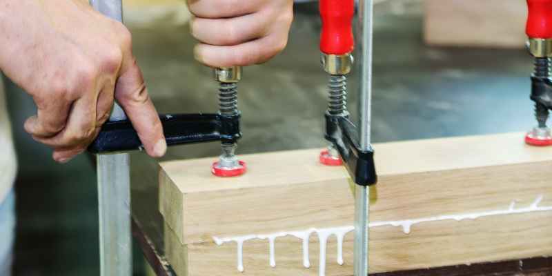 Does E6000 Work On Wood