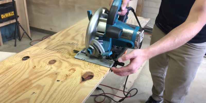 How to Master Straight Line Cuts: Expert Tips for Using a Skill Saw