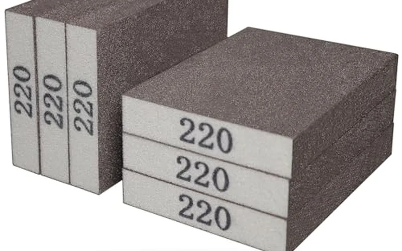 220-grit fine sanding sponge for wood between coats
