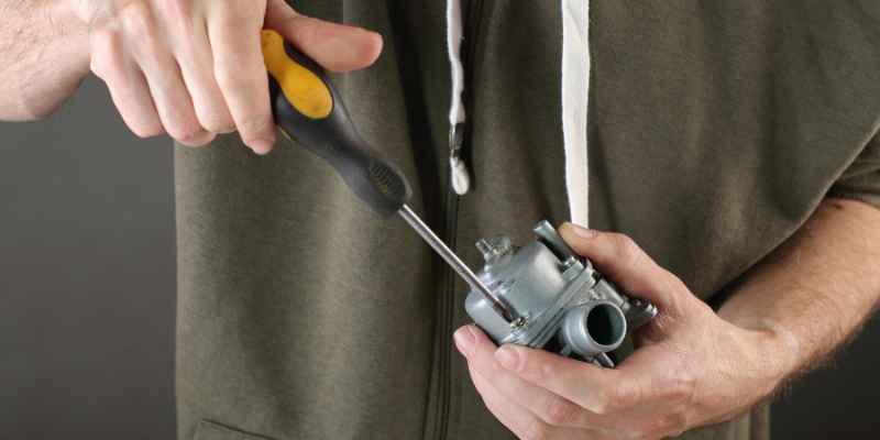 How to Adjust Carburetor on Husqvarna Chainsaw