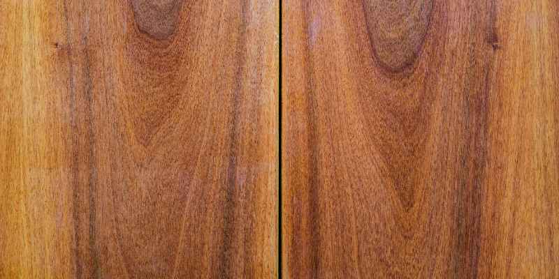 How to Finish Mahogany for Outdoor Use