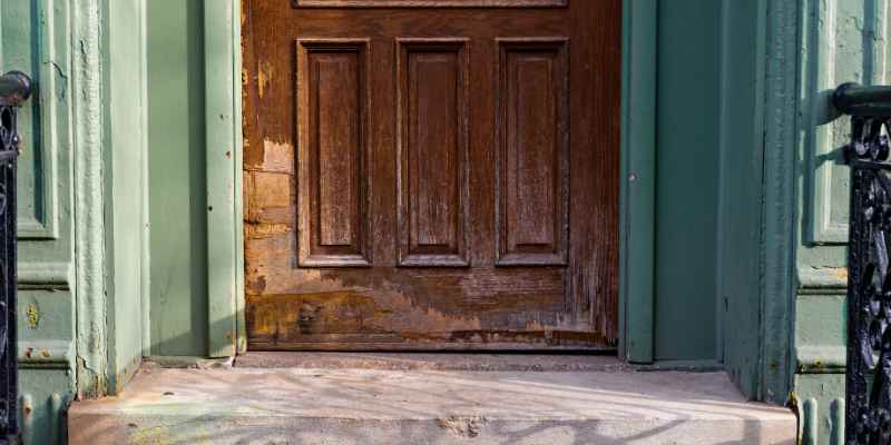 How to Repair Damaged Wooden Door