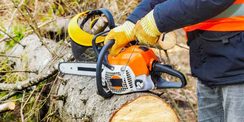 How to Start an Echo Chainsaw