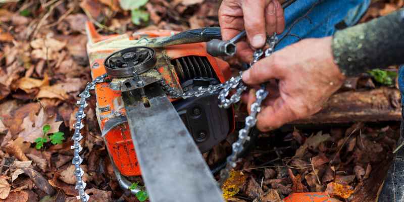 Why Does My Chainsaw Chain Keep Coming Off