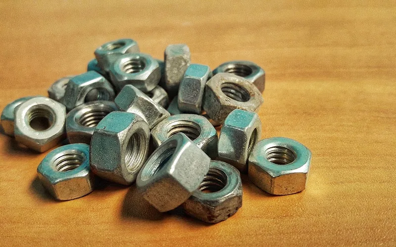 metal threaded inserts and hardware used to reinforce MDF joints