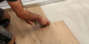 How to Get Waves Out of Vinyl Flooring