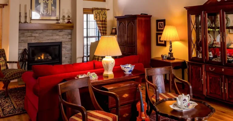 area rug on hardwood floor in a living room