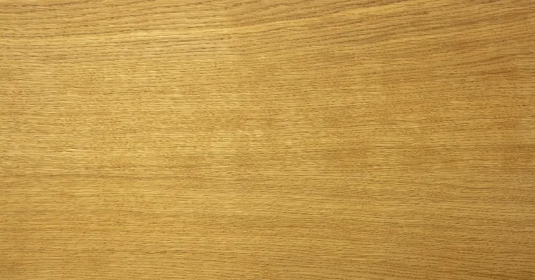 oak veneer surface with fine, mostly straight grain lines