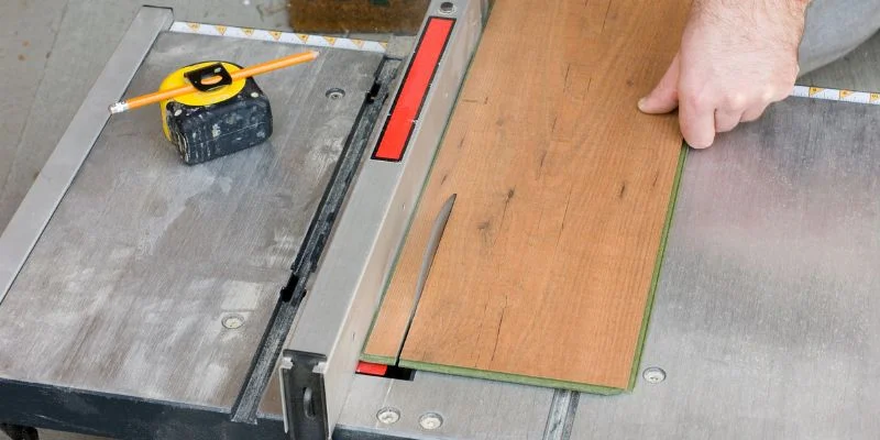 table saw extension and outfeed support for larger workpieces