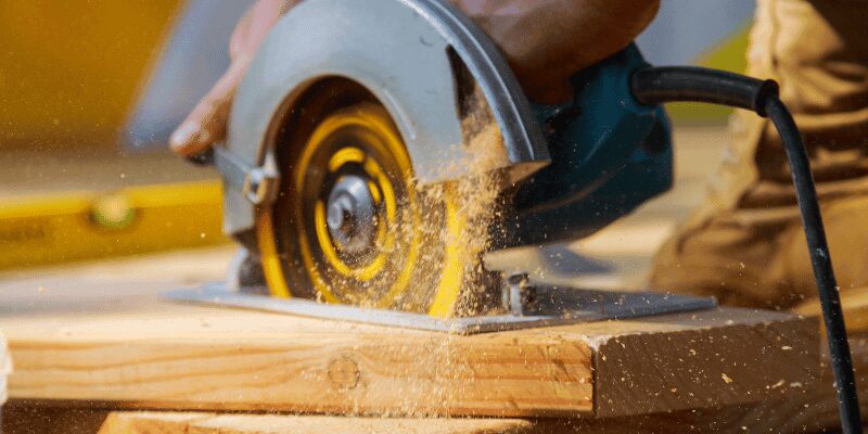 what size circular saw to cut 4x4